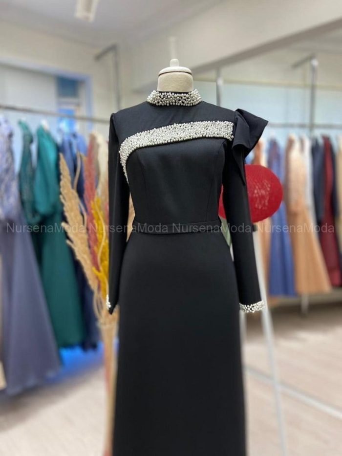 inci işleme Siyah Krep Abiye