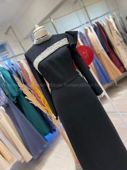 inci işleme Siyah Krep Abiye