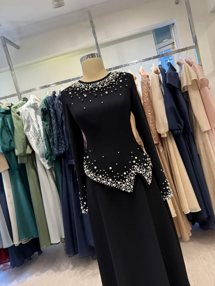 siyah-tas-islemeli-abiye-takim-nursena-1