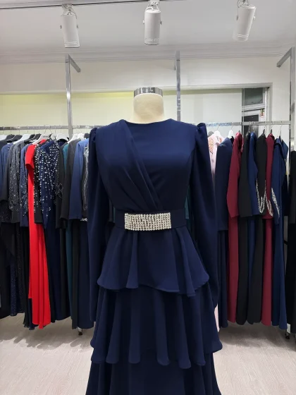 Lacivert Kat Kat Volanlı Taş Kemerli Krep Abiye Elbise